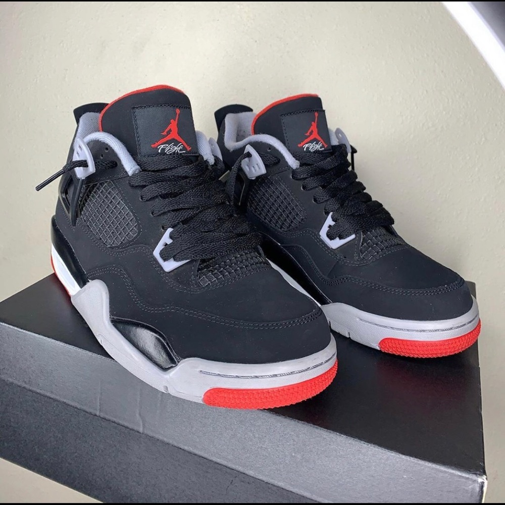 Jordan 4 Breds - Picture 2 of 2